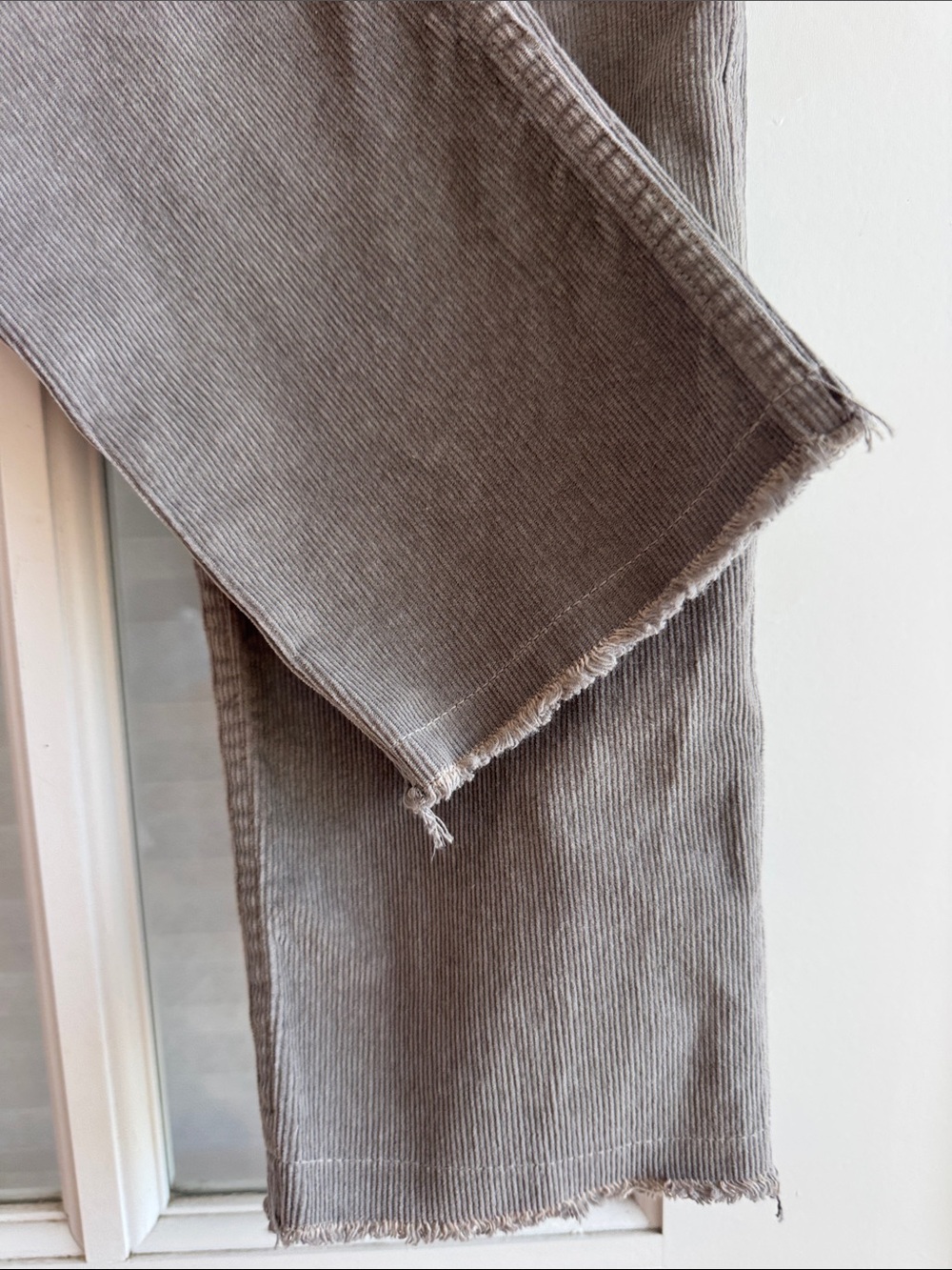 Nili Lotan Gray Corduroy Utility Pants Women Workwear Size 4 N.L. Issue 2609988 - Picture 3 of 12